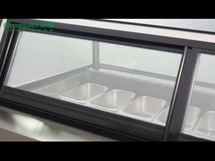 アイス クリームの表示フリーザーのgelatoのショーケース