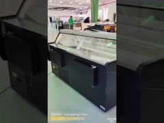 デリ肉の展示ケース 肉の冷蔵庫