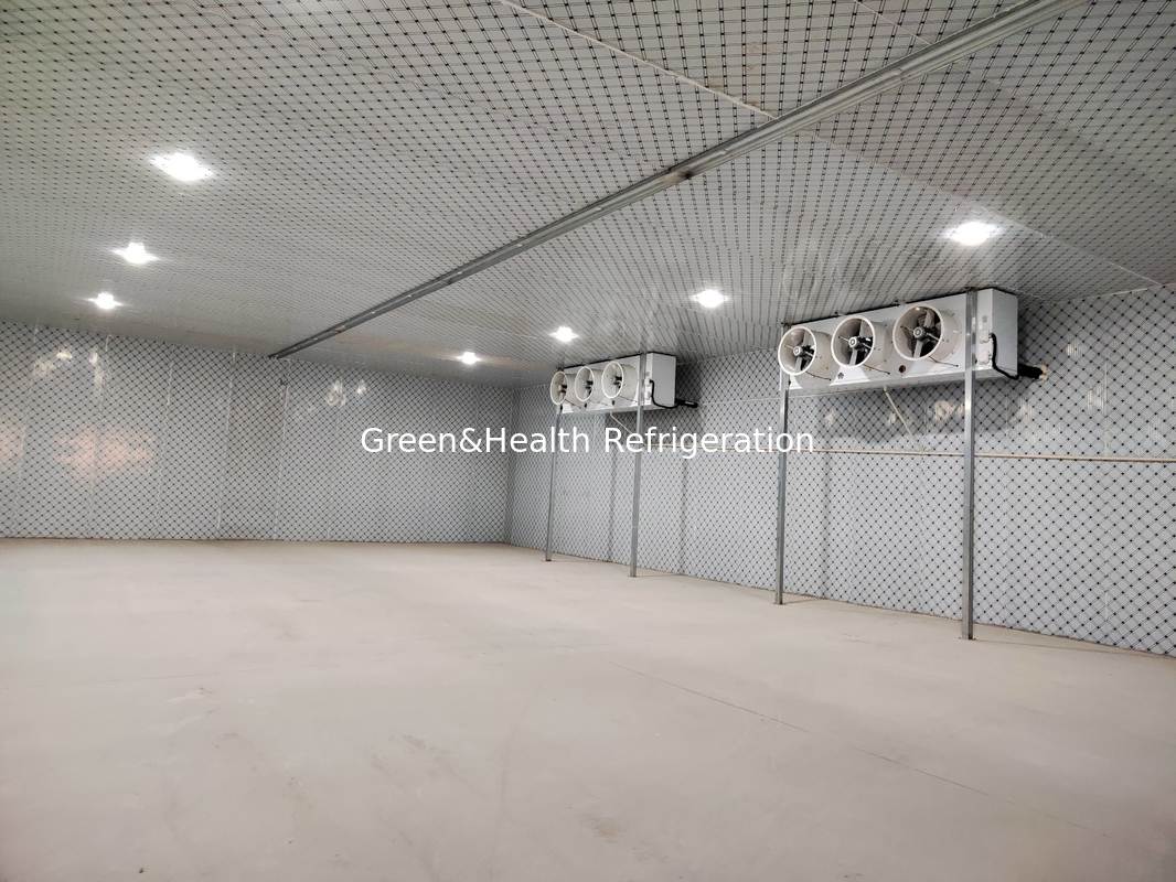 エネルギー断熱と耐久性パネルを備えた、肉と魚介類用の冷蔵保管室