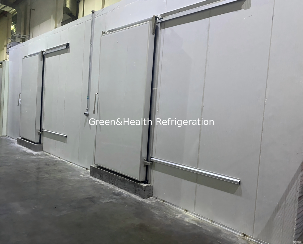 お客様の個別ニーズに合わせて、様々なサイズと温度範囲でカスタマイズ可能な冷蔵庫をご用意しています。